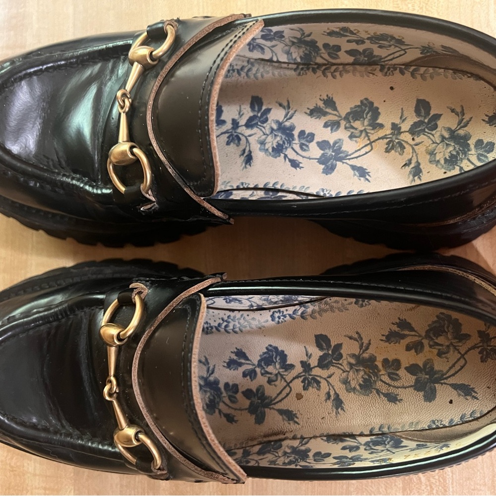 Gucci horse bit loafer original box no dust bags and documents